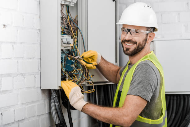 Best Emergency Electrical Repair  in Silver Springs Shores, FL